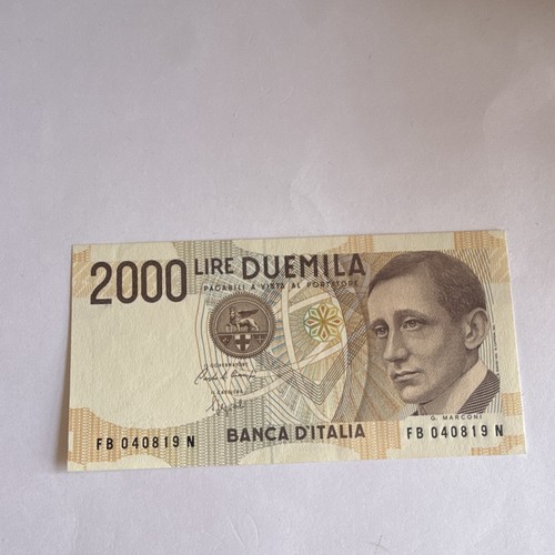 Banca italia banconota - banca,
